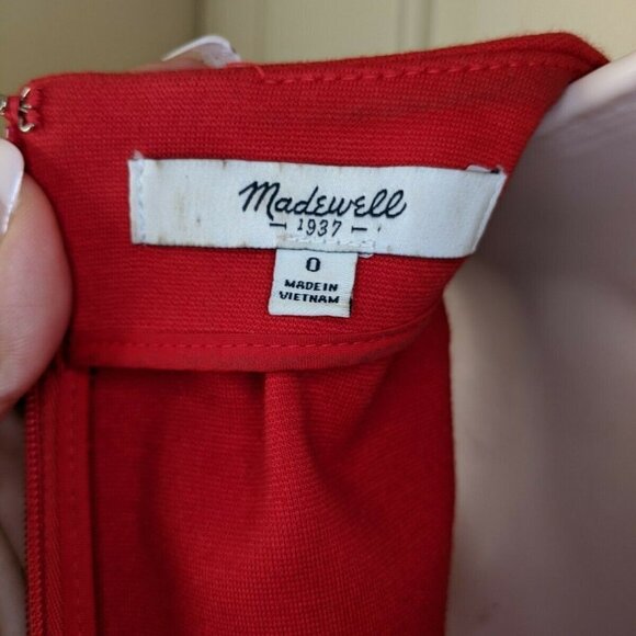 MADEWELL Fit & Flare Red Sleeveless Dress w/ Pocke - Picture 5 of 7